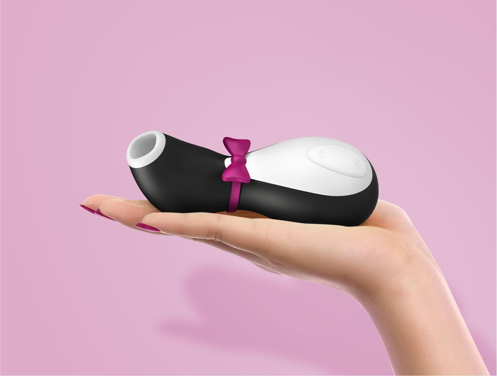 satisfyer-air-pump-bunny-5-app-controlled-vibrator-green.png